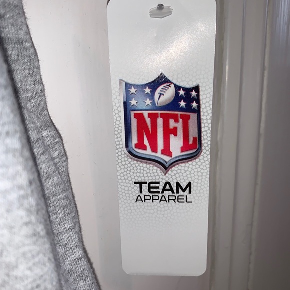 NWT New England Patriots T-Shirt LGE NFL LICENSED - Picture 2 of 9